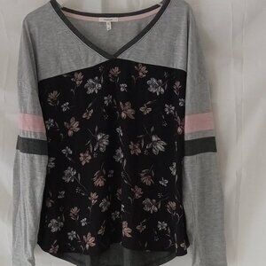 Maurice top tees long sleeves women's size XL